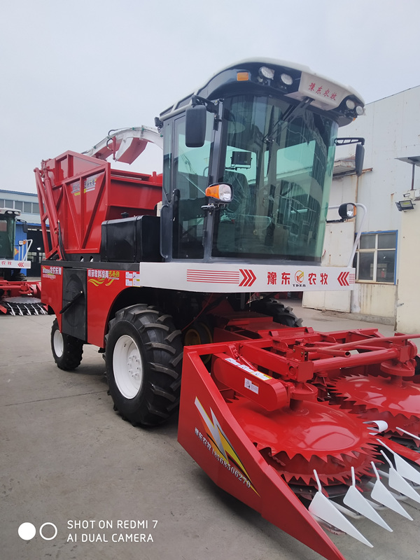 9QZS-2200型自走式青饲料收获机